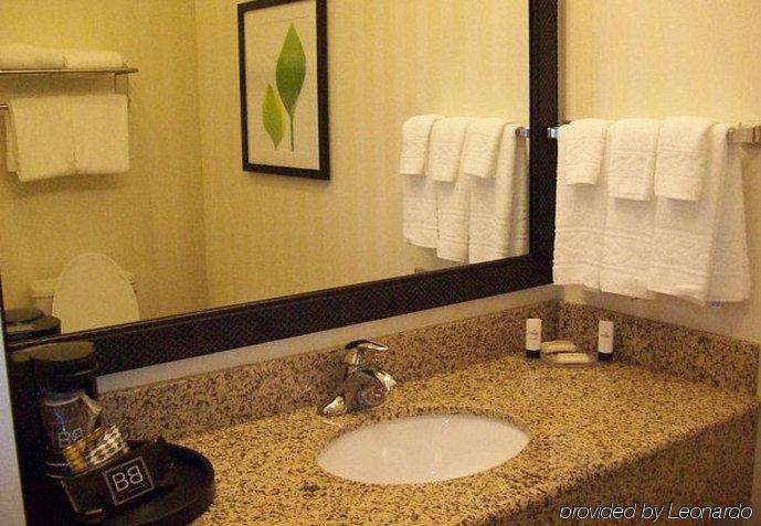 Fairfield Inn And Suites By Marriott Strasburg Shenandoah Valley Екстер'єр фото